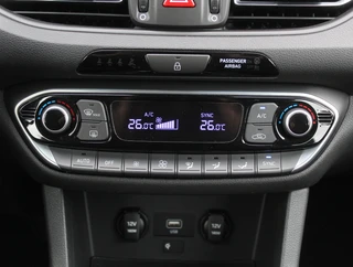 Hyundai i30 – thumbnail 18