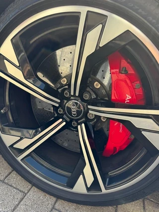 Audi RS4 – thumbnail 12