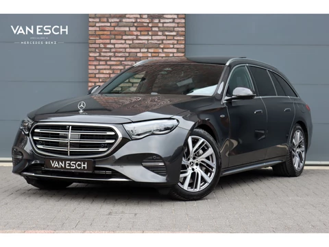 Mercedes-Benz E-Klasse Estate 300 e Exclusive Line Premium+ | Hyperscreen | Luchtvering | Distronic | Nappa Leder | Stoelventilatie | 3D-Display | Trekhaak | Burmester | Digital Light |