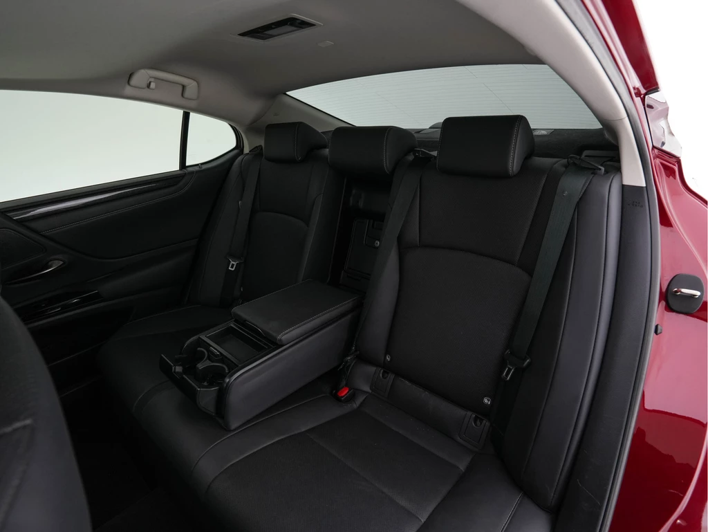 Lexus ES – foto 26