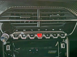 Peugeot 2008 – thumbnail 35