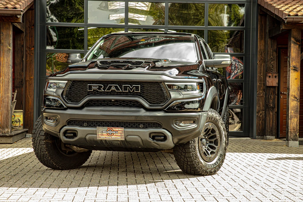 Dodge Ram 1500 – foto 1