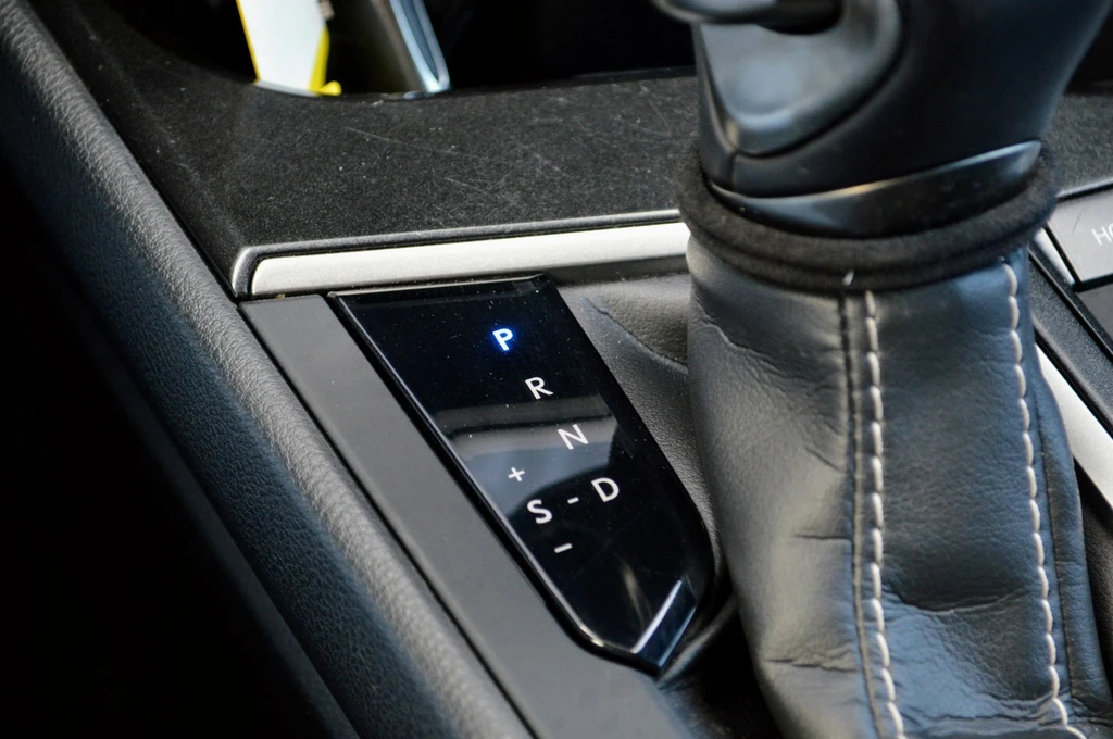 Lexus UX – foto 17