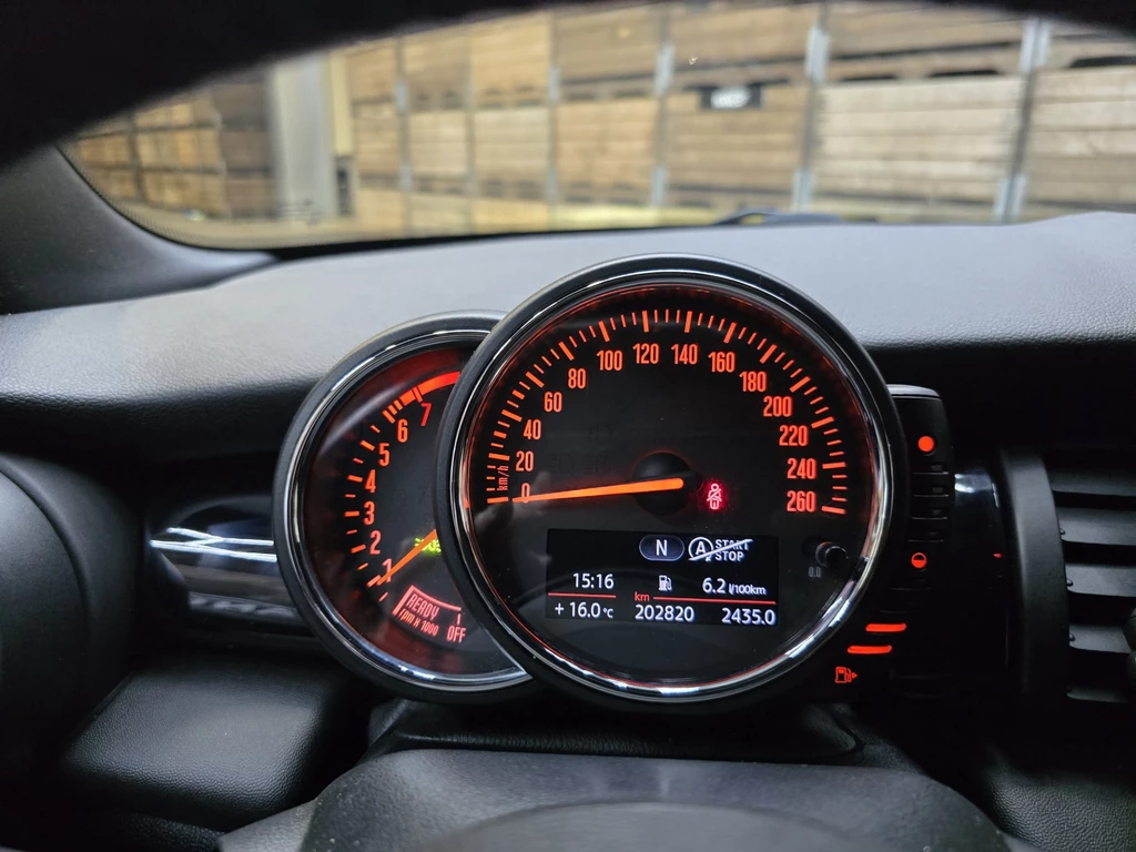 MINI 5-deurs – foto 17