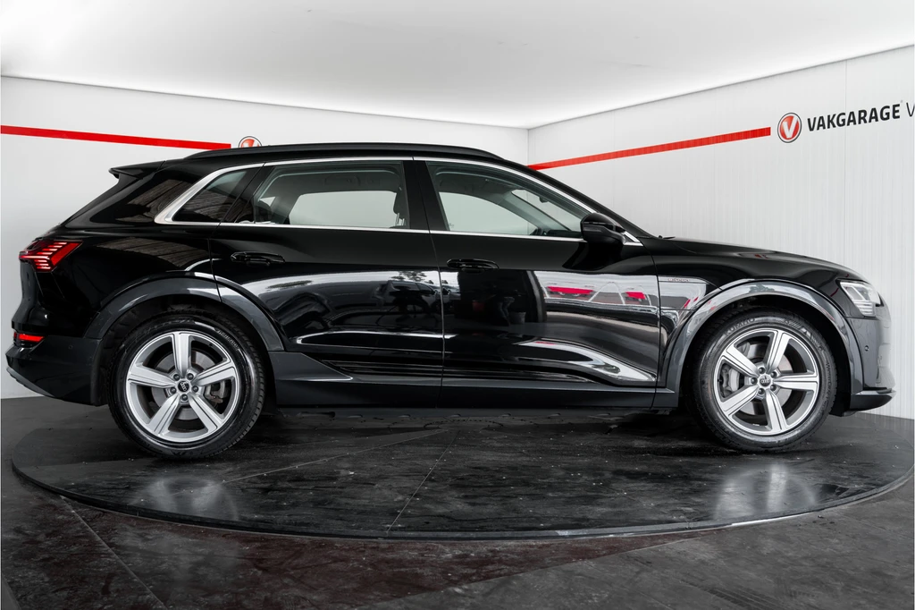 Audi e-tron – foto 6