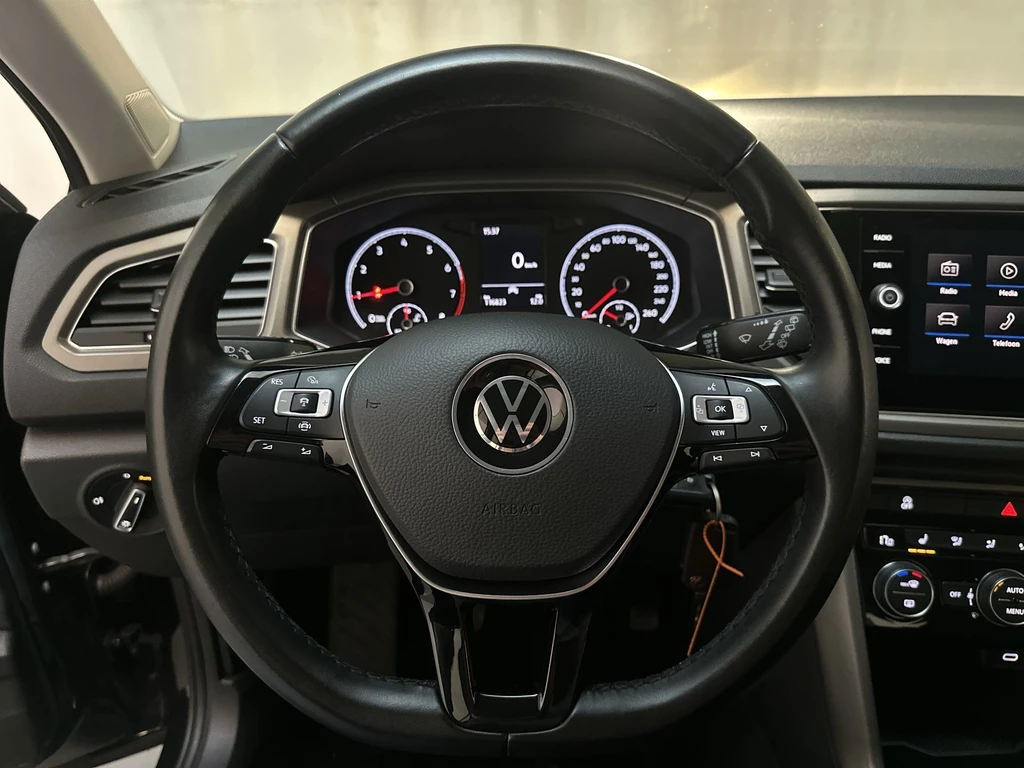 Volkswagen T-Roc – foto 11