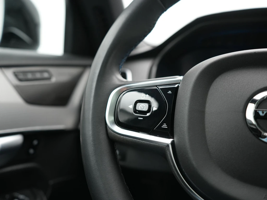 Volvo XC90 – foto 37