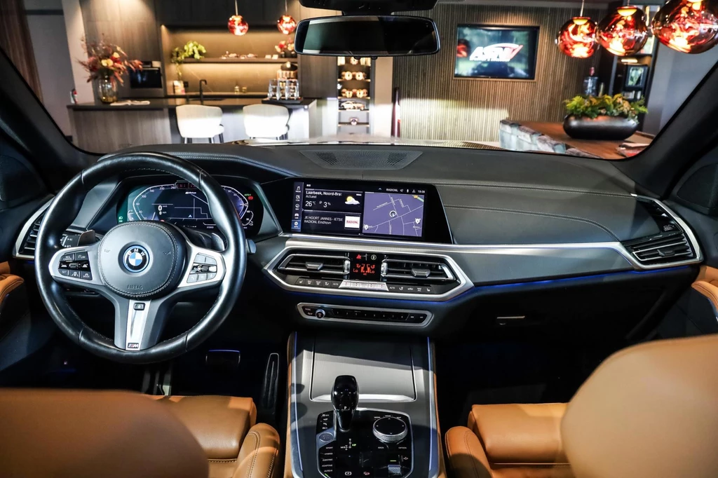 BMW X5 – foto 11