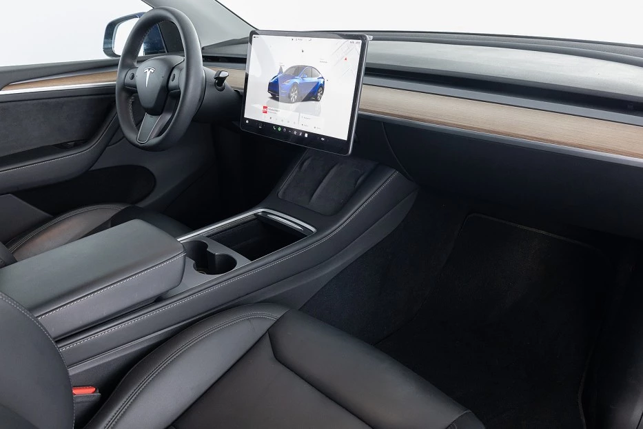 Tesla Model Y – foto 8