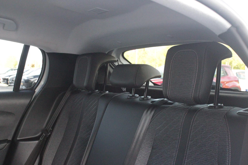 Peugeot 208 – foto 37