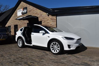 Tesla Model X – thumbnail 8