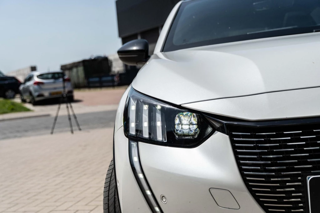 Peugeot 208 – foto 19