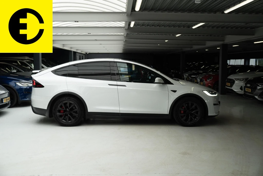 Tesla Model X – foto 10