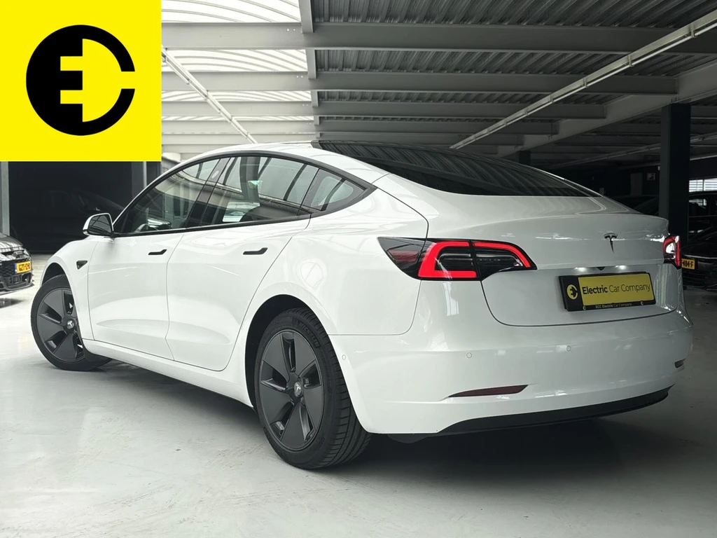 Tesla Model 3 – foto 4