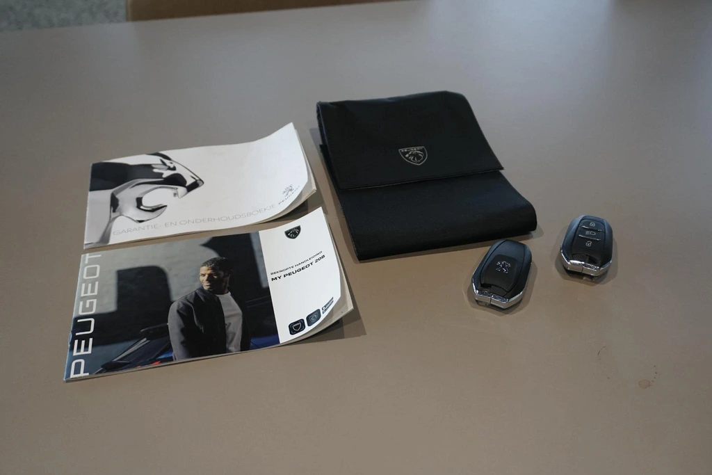 Peugeot 208 – foto 14