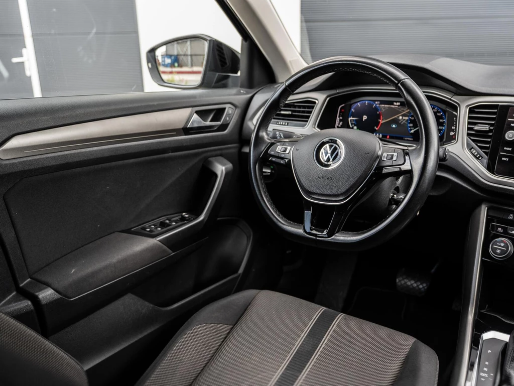 Volkswagen T-Roc – foto 11