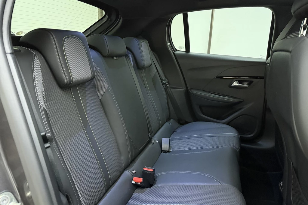 Peugeot 208 – foto 15