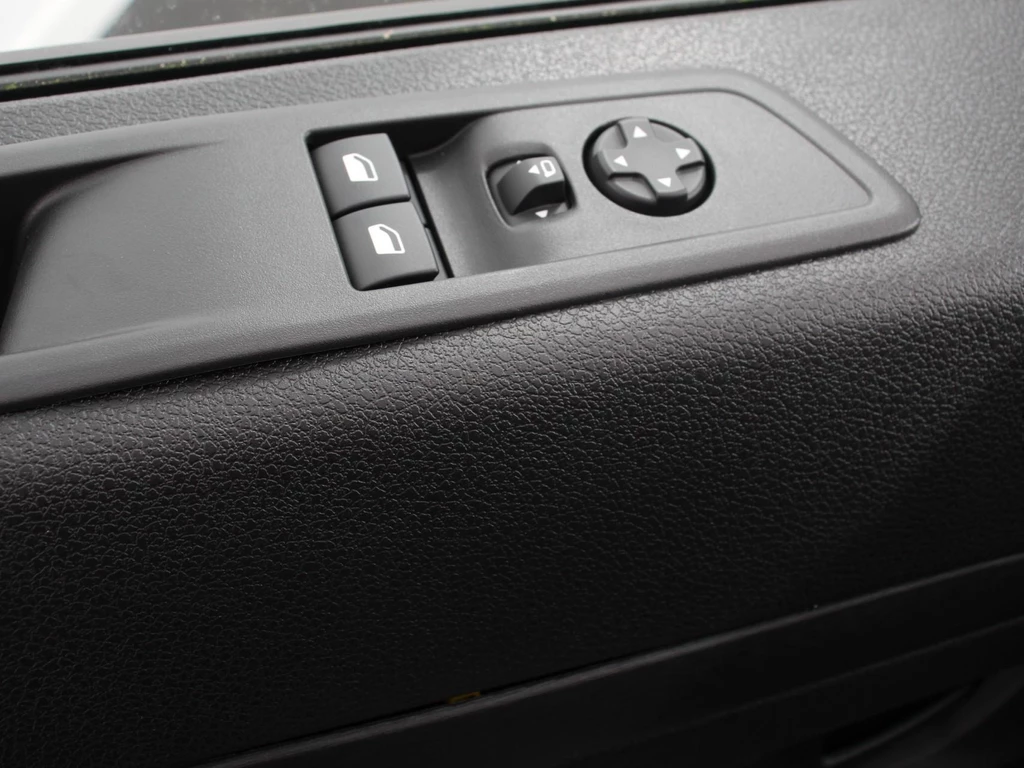 Opel Vivaro – foto 15