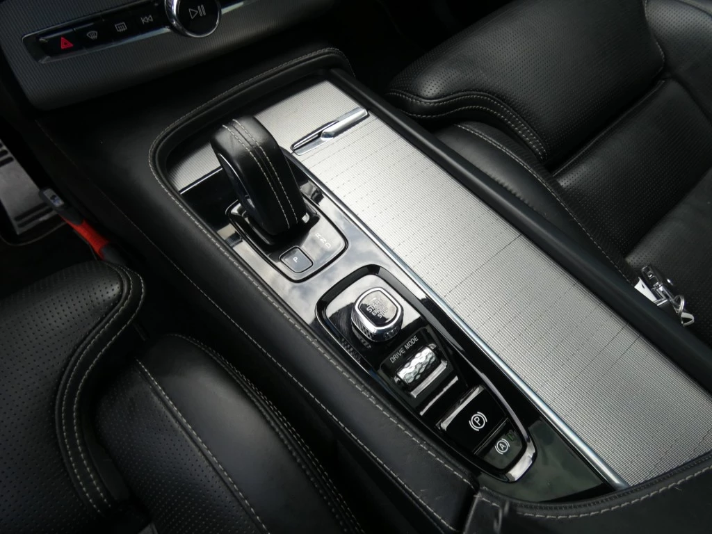 Volvo XC90 – foto 24
