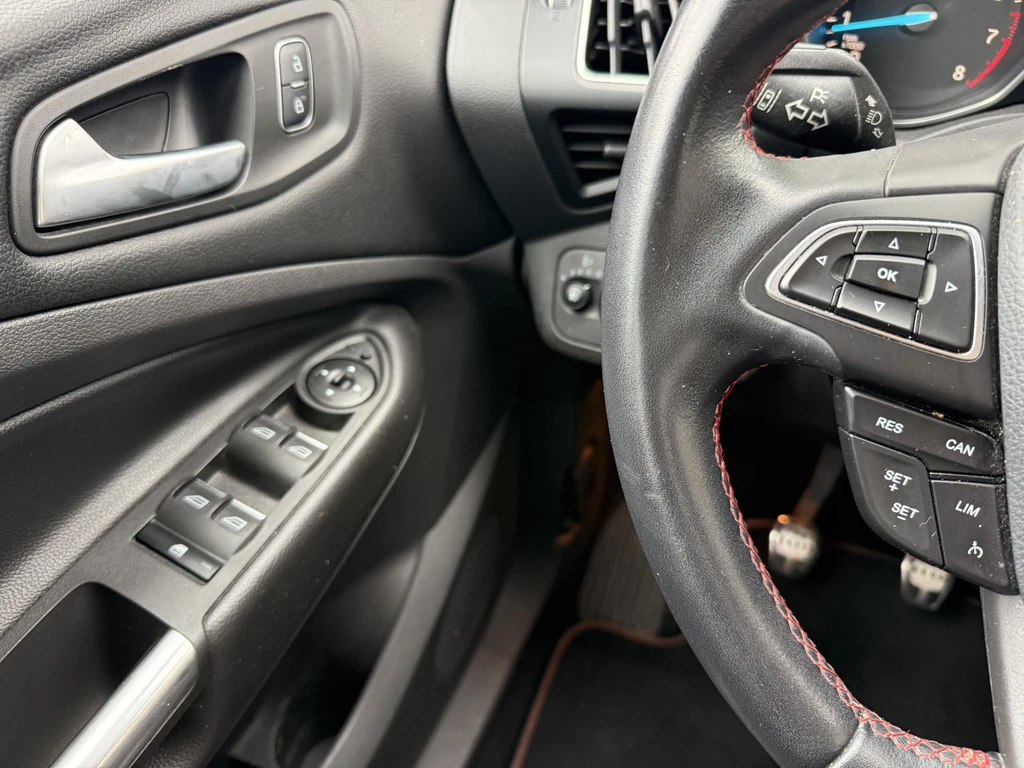 Ford Kuga – foto 18