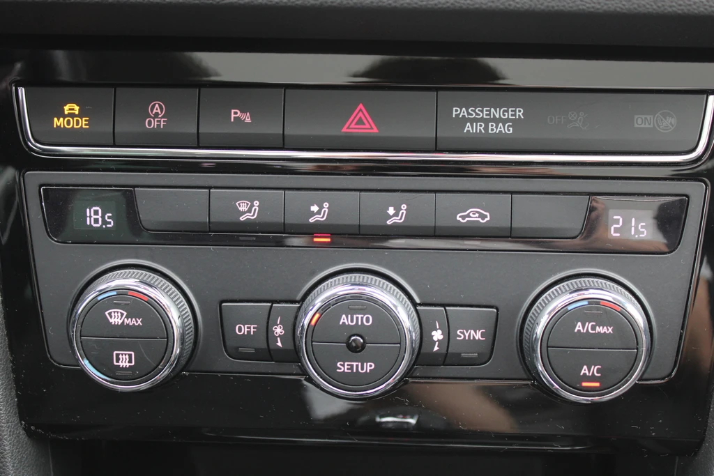 SEAT Leon – foto 22