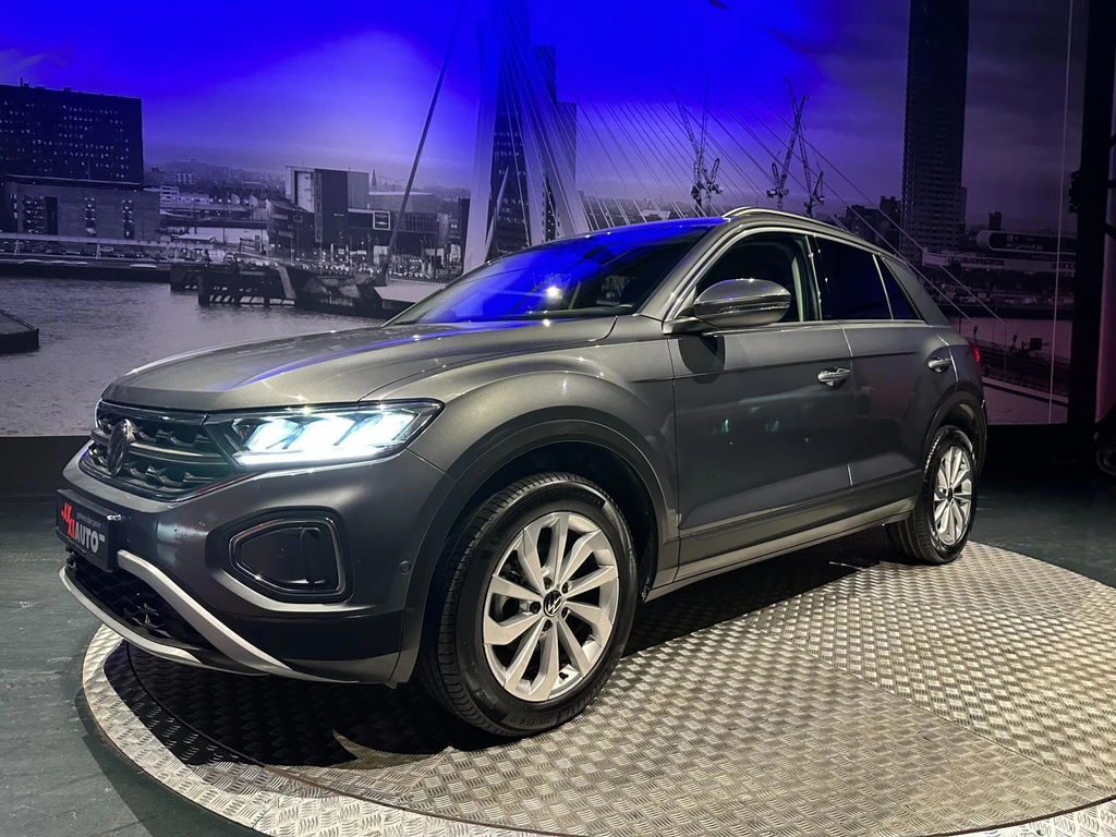 Volkswagen T-Roc – foto 3