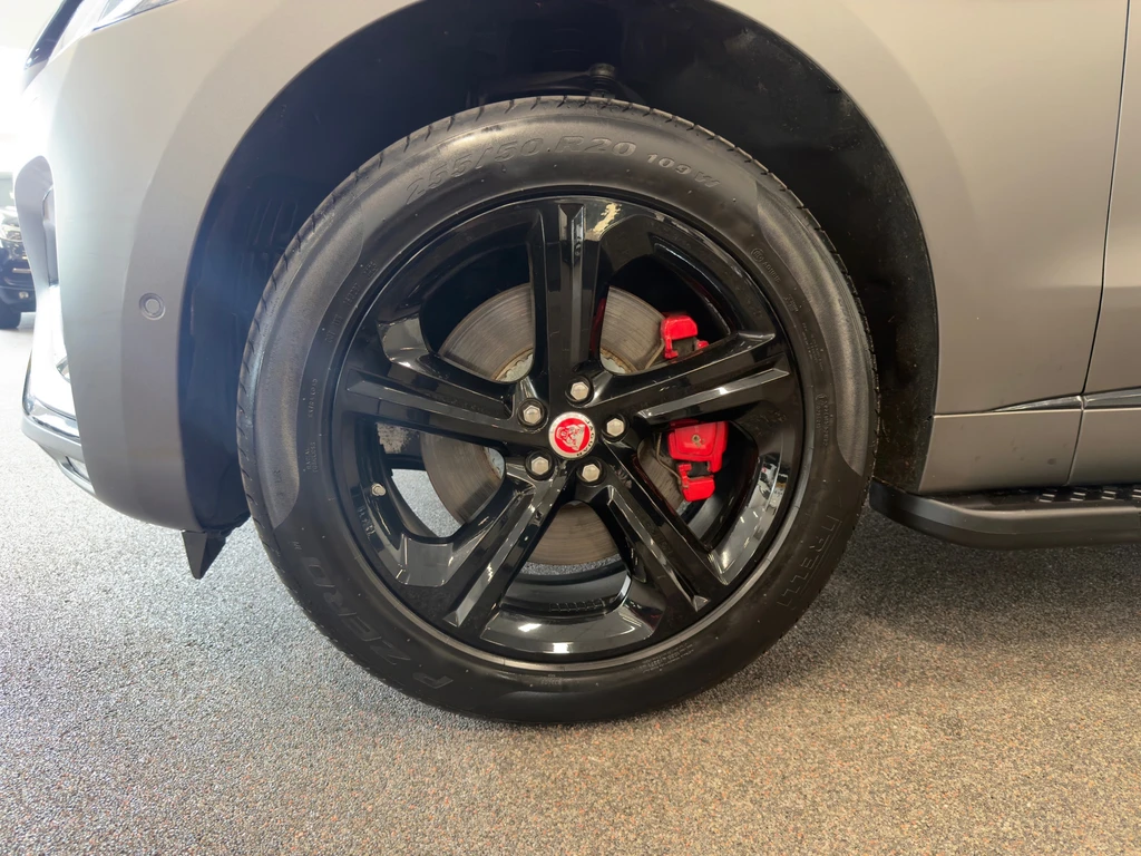 Jaguar F-PACE – foto 9