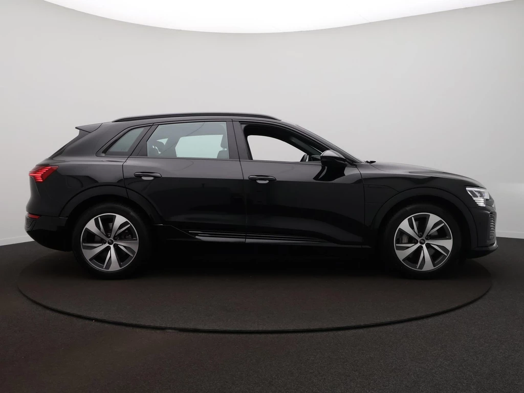 Audi Q8 e-tron – foto 8