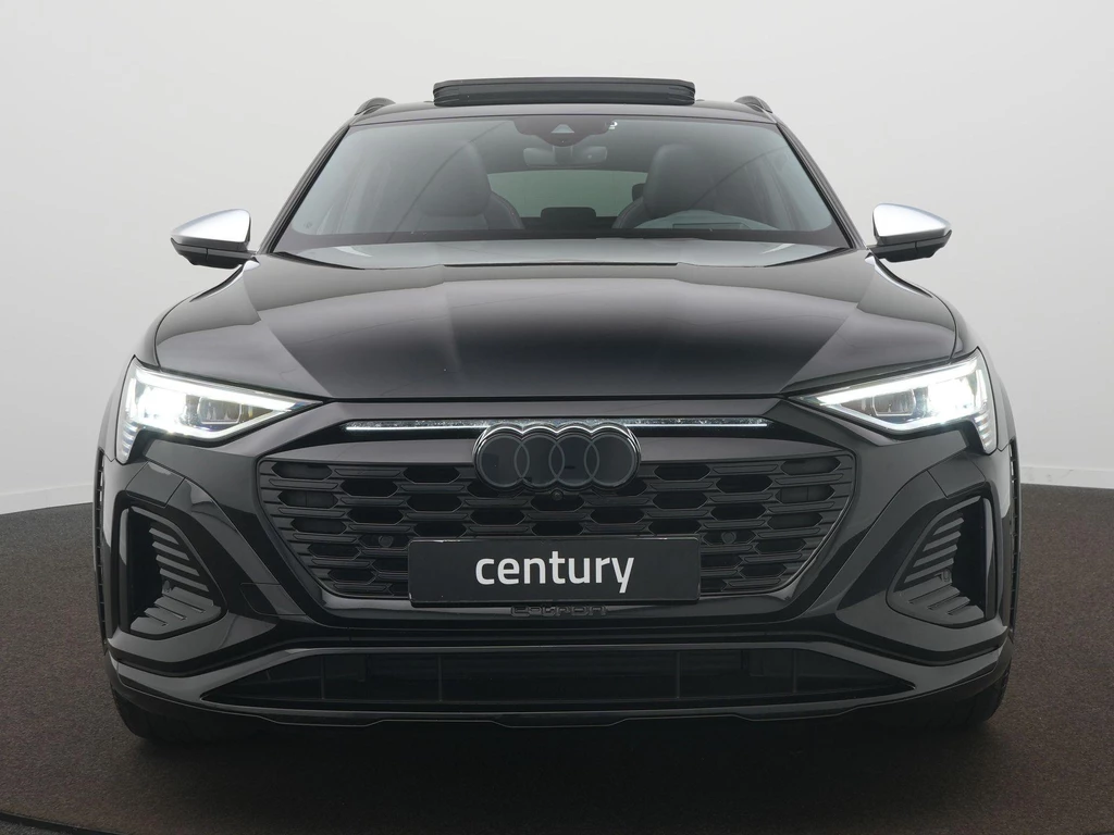 Audi Q8 Sportback e-tron – foto 10