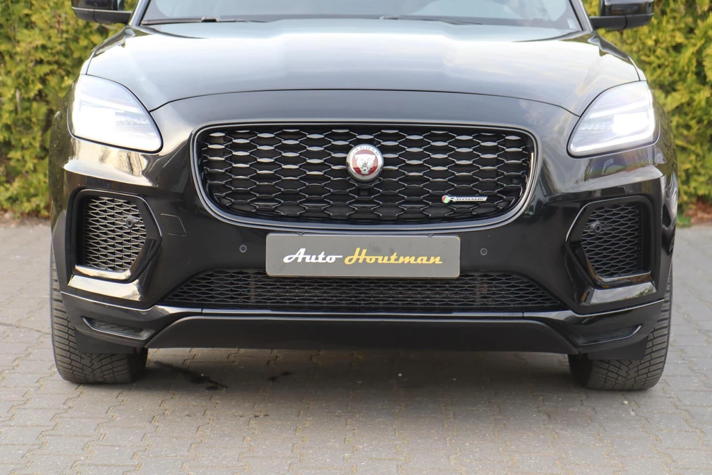 Jaguar E-PACE – foto 15