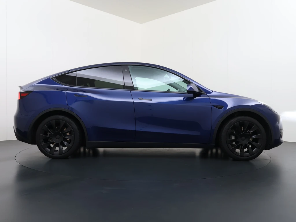 Tesla Model Y – foto 8