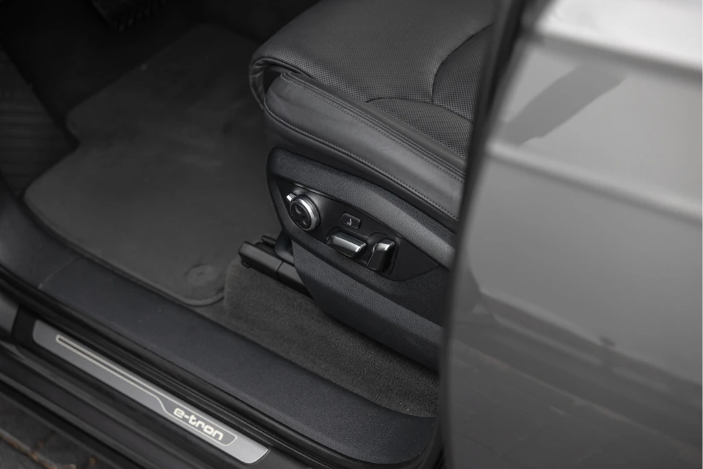 Audi Q7 – foto 26
