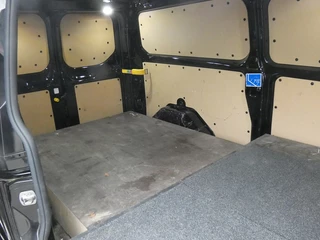 Ford Transit Custom – thumbnail 9