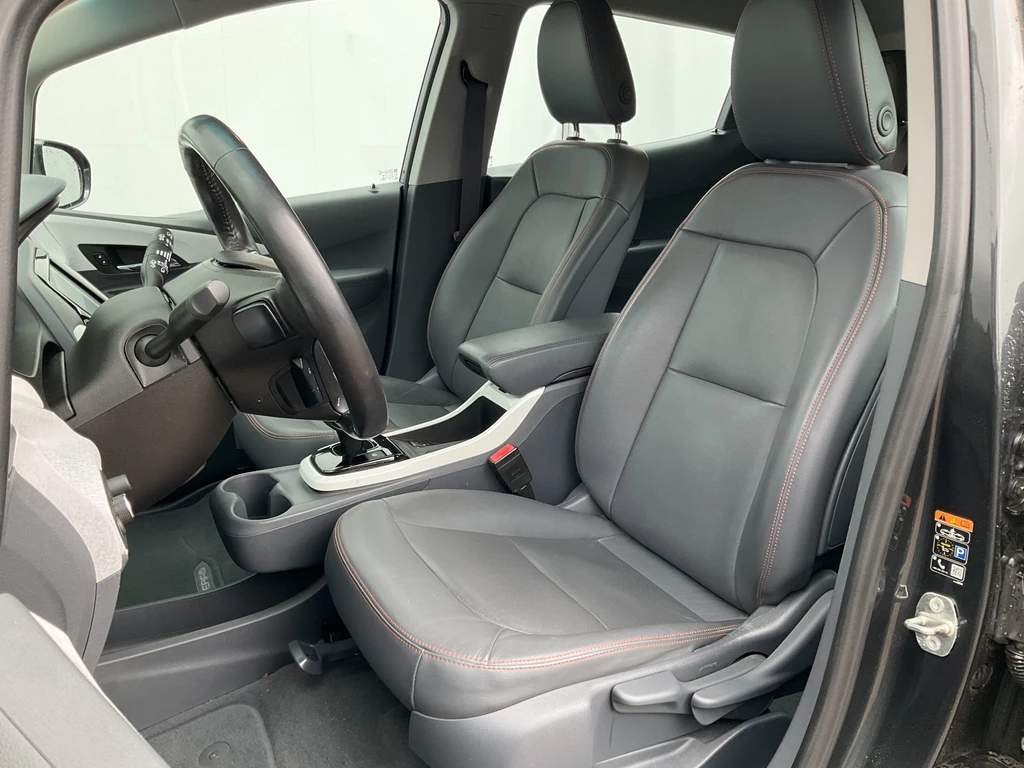 Opel Ampera-e – foto 17
