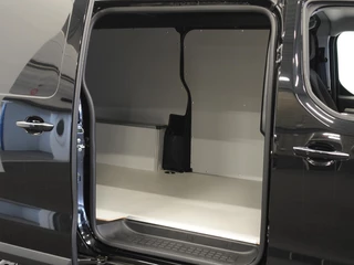 Opel Vivaro – thumbnail 40