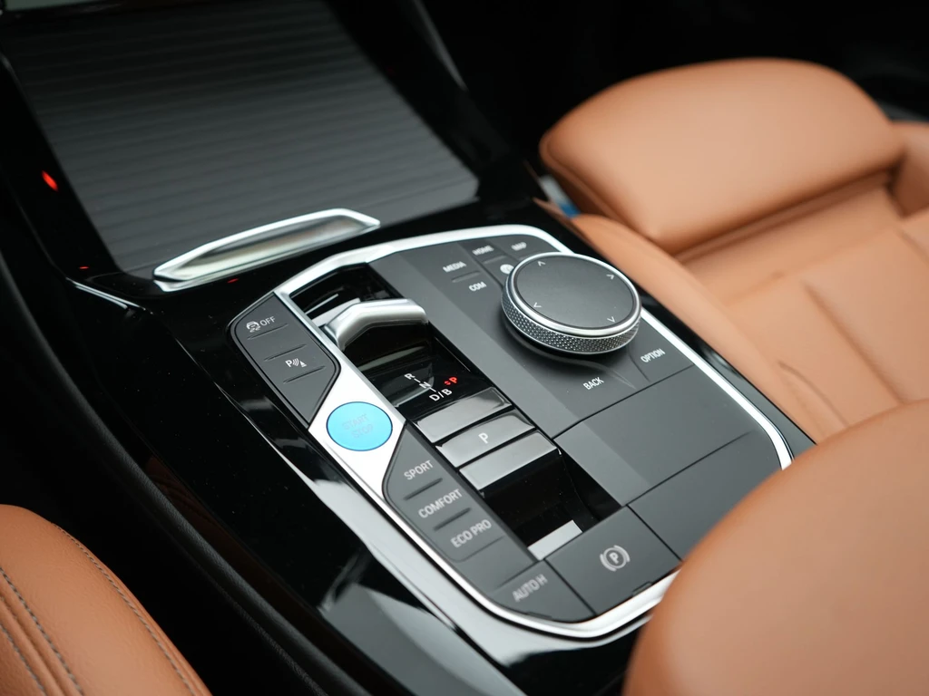 BMW iX3 – foto 32