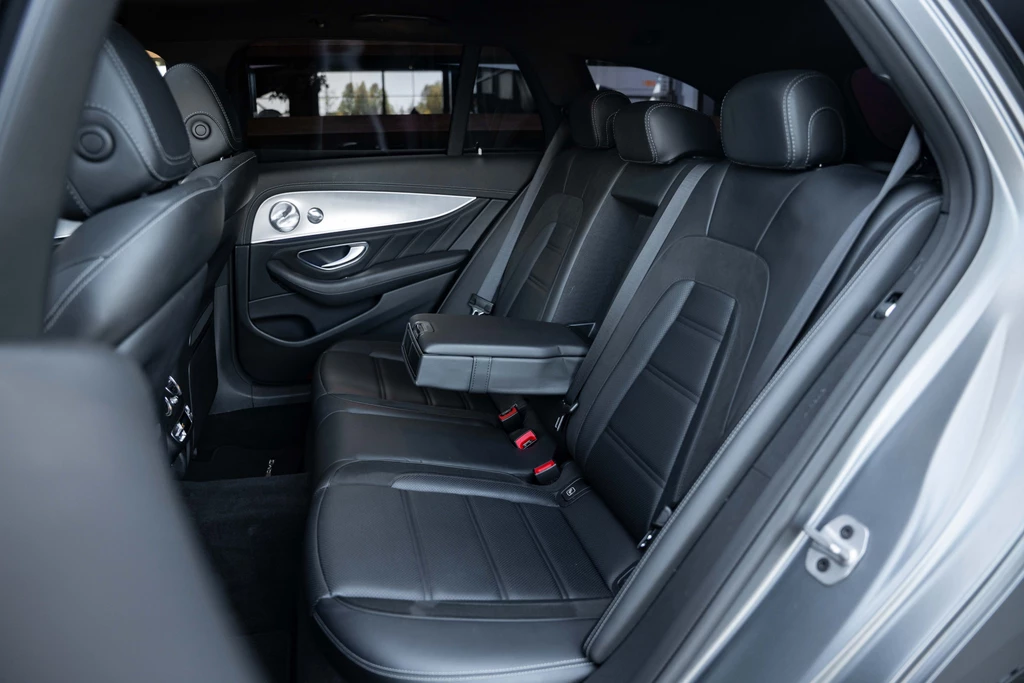 Mercedes-Benz E-Klasse – foto 31