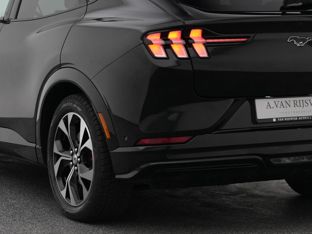 Ford Mustang Mach-E – foto 28