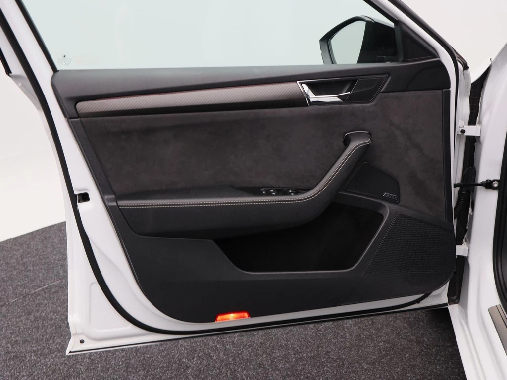 Škoda Superb – foto 19