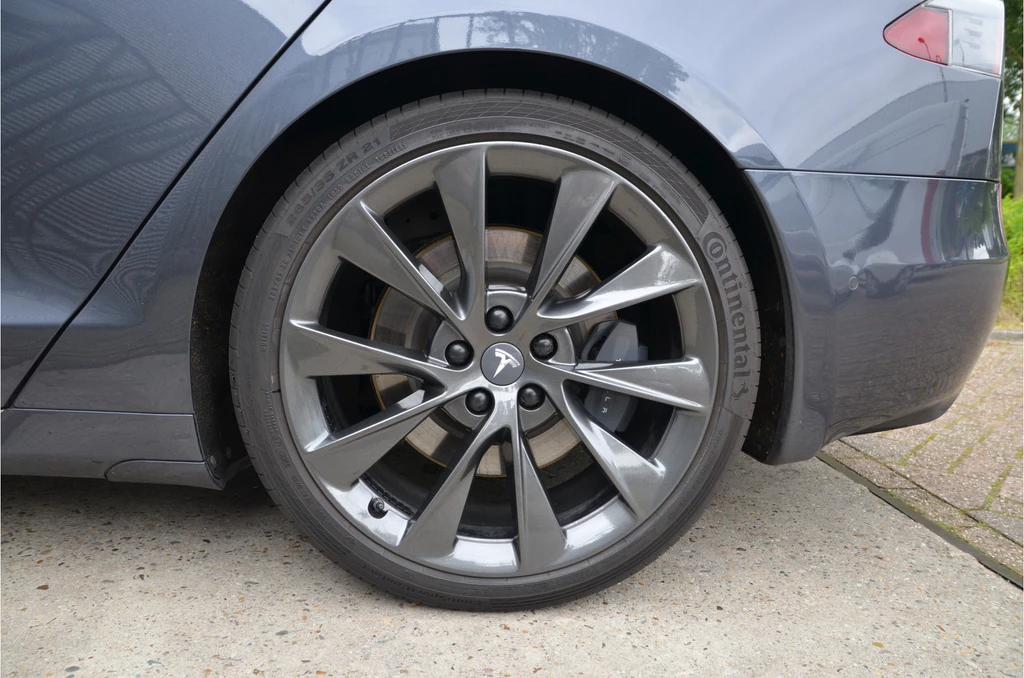 Tesla Model S – foto 33