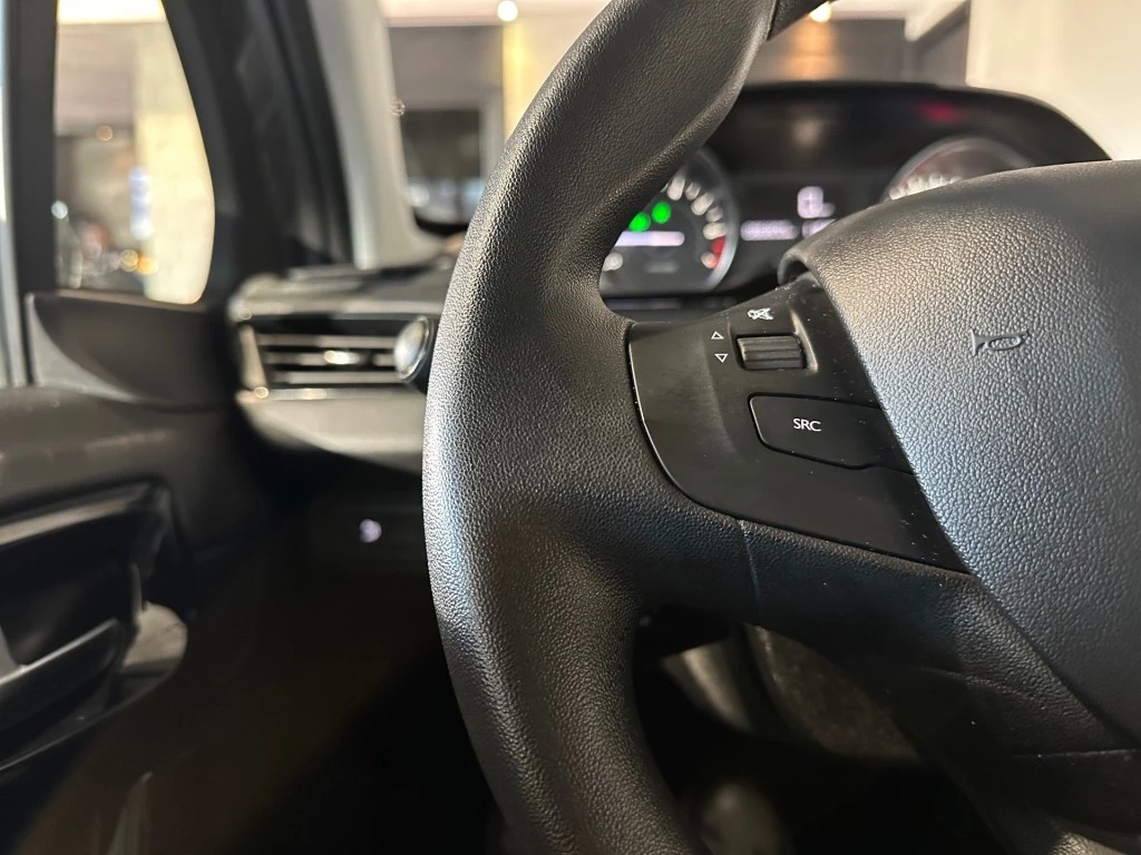 Peugeot 208 – foto 21