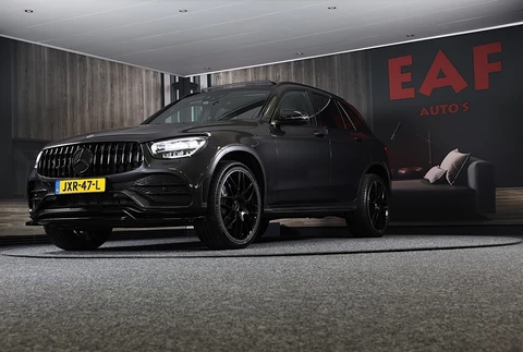 Mercedes-Benz GLC-klasse 300e 4MATIC AMG 63 Look / Digital Cockpit / Camera / Cruise Control / Augmented Reality / Open Pano / 21