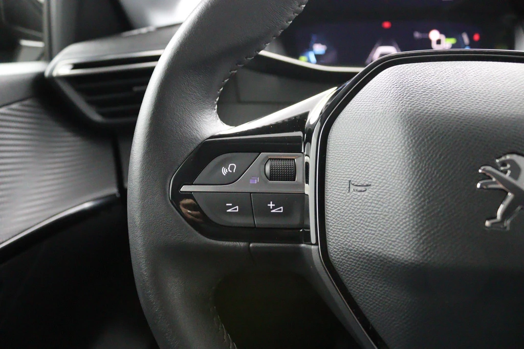 Peugeot e-208 – foto 20