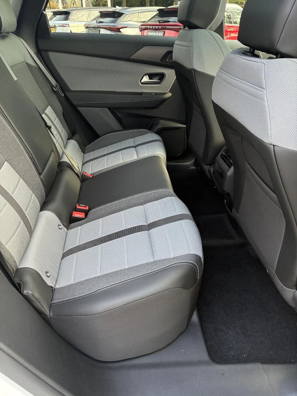 Opel Grandland – foto 21