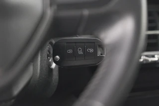 Peugeot 208 – thumbnail 22