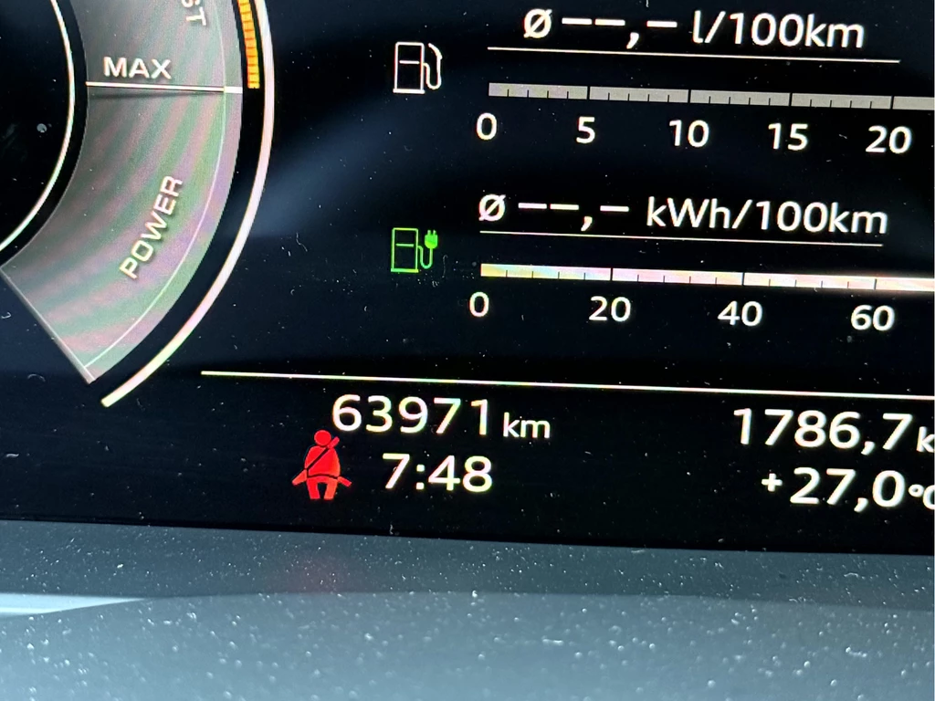 Audi Q8 – foto 15