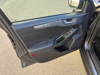 Ford Focus – thumbnail 12
