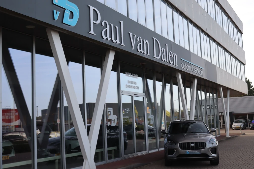Jaguar E-PACE – foto 6