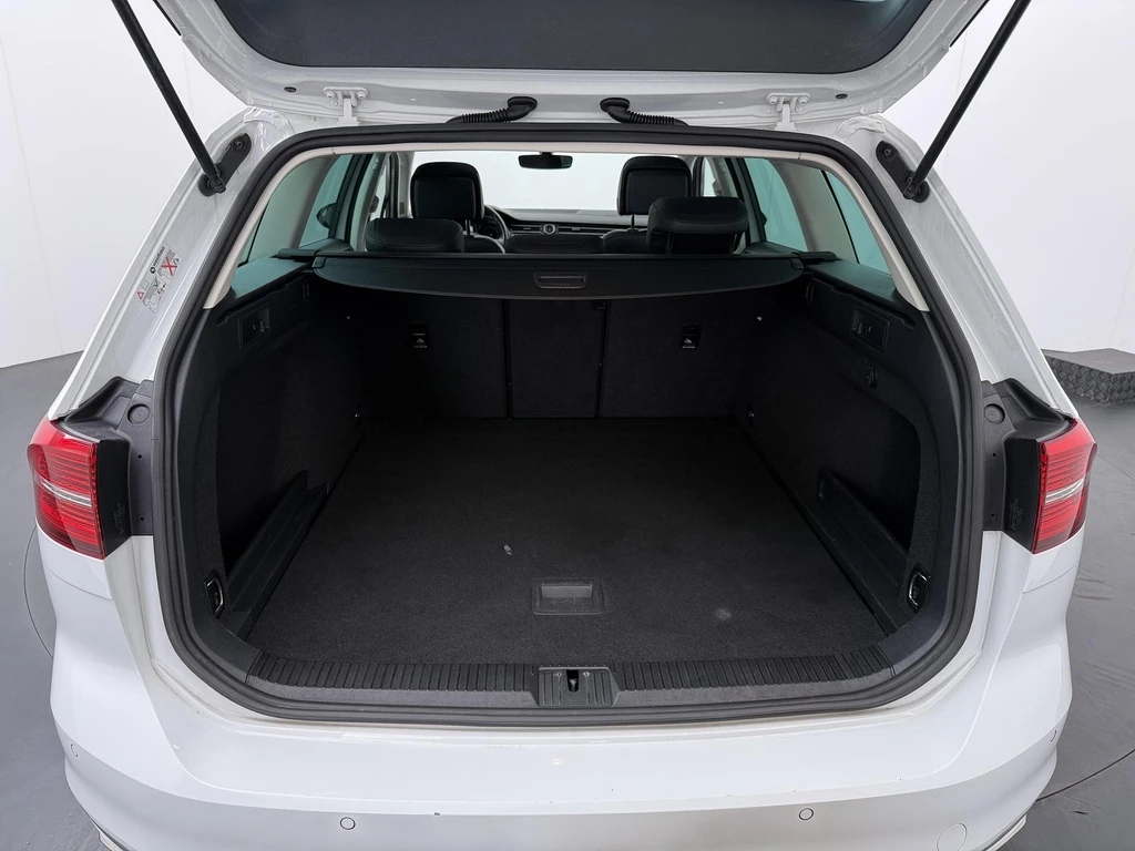 Volkswagen Passat – foto 11