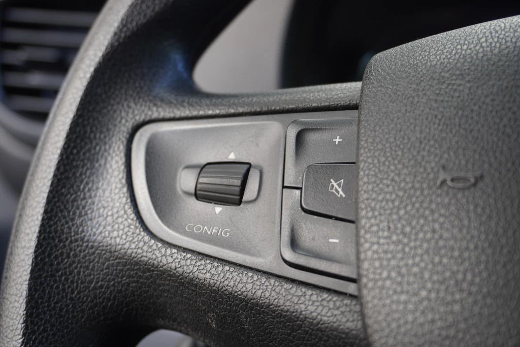 Opel Vivaro – foto 15